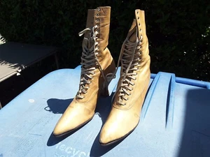 Scarpe stringate antiche vittoriane da donna stivali decorazione Prop rare CONDIZIONI INCREDIBILI - Foto 1 di 11