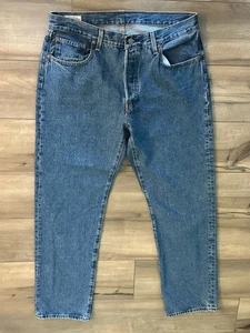 Jeans Levi's donna 501 anni 90 lavaggio medio vita alta gamba dritta taglia 32” x 32” - Foto 1 di 10