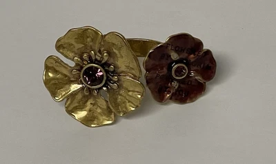 Anillo Peregrino Dos Flores Talla 8.5 Tono Latón y Cristales Morados Foto 1 de 4