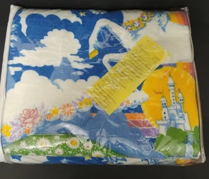 Vintage Beacon Made In USA Unicorns Castles Rainbows Blanket 72 x 90 Poly Blend - Picture 1 of 4