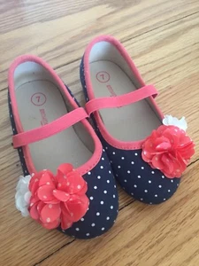 OSH KOSH Genuine Sandals Ballet Flat - Infant / Toddler girls - Flower Dot Sz 7 - Picture 1 of 3