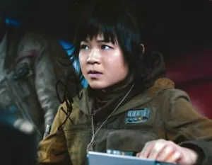 Signed Kelly Marie Tran Rose Ti co Star Wars Last Jedi Rise Of Skywalker - Picture 1 of 1