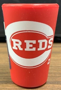CINCINNATI REDS 1.5 OZ SILICONE SHOT GLASS WINCRAFT 👀 - Picture 1 of 2