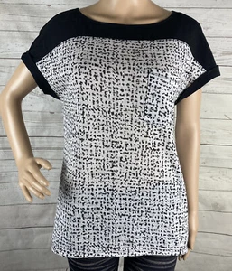Blusa Calvin Klein Mediana Negra Blanca Manchas Cortas Tejida Camisa de Bolsillo - Imagen 1 de 12