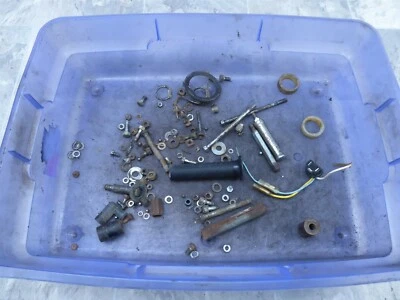 Suzuki S32 Olympian 150 S541-2 1966. pernos de bicicleta misc Foto 1 de 4