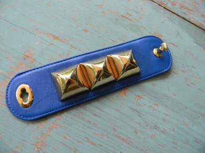 CC SKYE BLUE LEATHER & LARGE STUD TURNLOCK CLOSURE WIDE BRACELET ARTISAN - Image 1 of 4