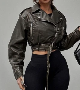 CHAQUETA MOTERA ZARA MOLLY MAE 2025 DE GRAN TAMAÑO CON CINTURÓN CAQUI CARBÓN IMITACIÓN CUERO M - Imagen 1 de 24