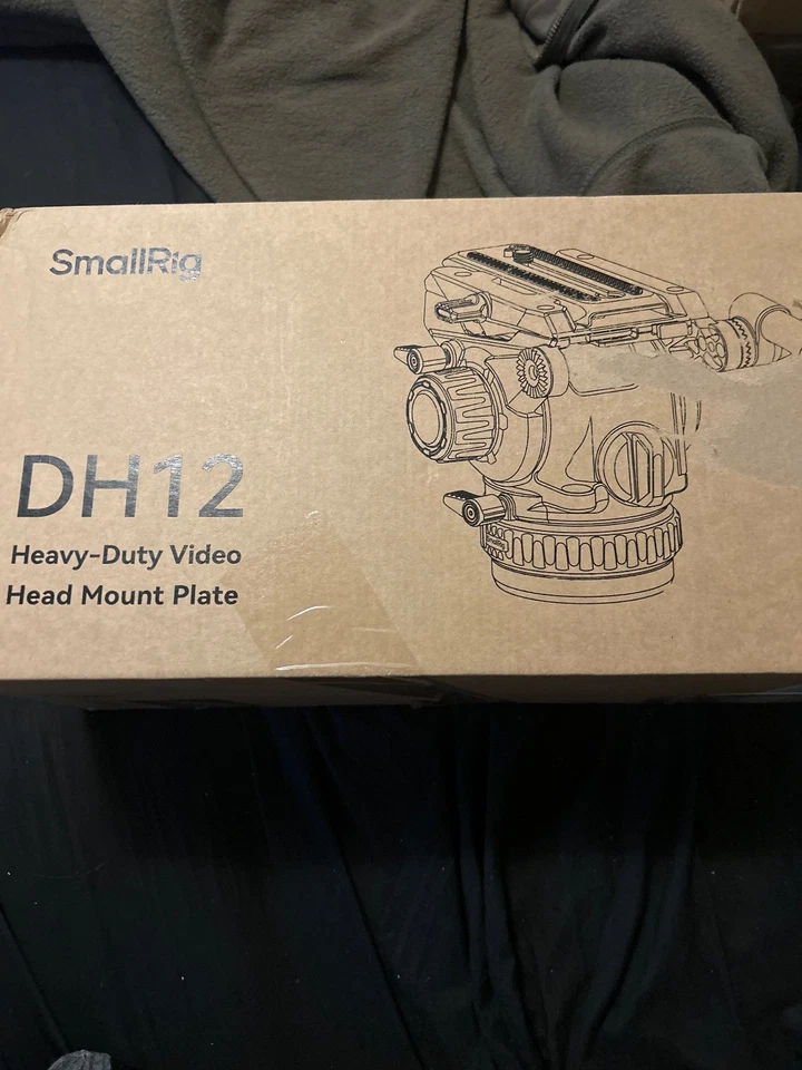 SmallRig DH12 Professional Fluid Video Head Weight 4.2lb, Load up 17.6lb - Image 1 of 2