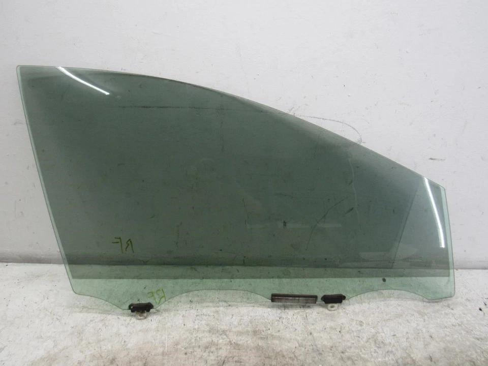 2004 2009 Toyota Prius right passenger side front door window glass OEM - Imagem 1 de 4