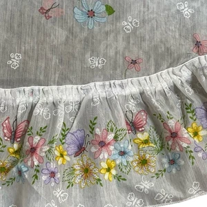 Vintage JCPenney Round Tablecloth Butterfly Ruffle Trim 69" Boho Cottagecor 70s - Picture 1 of 5