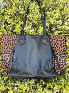 Aimee Kestenberg Chelsea Novelty Tote Leg Weekend Bag Cheetah Print Hardly Used! - Picture 1 of 11