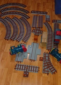 Vintage 1988 Playskool Express Train Set With 32 Engine Cars Track Pieces Lot - Picture 1 of 11
