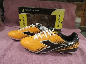 *NEW Mens Black & Orange Diadora Soccer Cleats, 11 - Picture 1 of 3