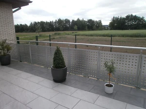 Aluminium Balkon Geländer Alu Eloxiert Lochblech Balkon Geländer - Bild 1 von 3