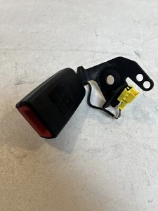 2007-11 Mercedes W204 C Class NSR seatbelt buckle socket A2048602669 - Picture 1 of 4