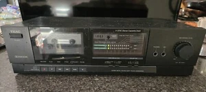 TEAC V-370C Casette Stereo Deck Vintage. POWERS ON- NEEDS REEL ATTENTION - Picture 1 of 8