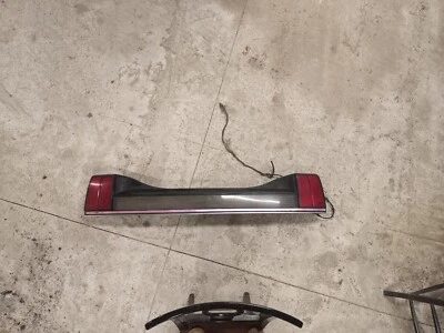 Oldsmobile Cutlass Calais: 1989, 1990, 1991, conjunto de barra de lanterna traseira - Imagem 1 de 4