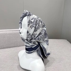 Dior square scarf 100% silk - Picture 1 of 6