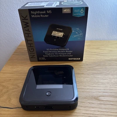 Netgear Nighthawk M5 MR5200-100EUS 5G LTE WiFi 6 - Bild 1 von 4
