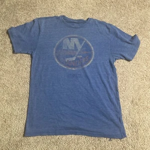 NY Islanders Vtg T Shirt - Short Sleeve Distressed CCM Light Blue Mens Small - Picture 1 of 5