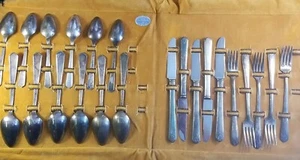 Set piatti vintage Rodgers inox triplo placcato in custodia originale 22 pz. - Foto 1 di 12