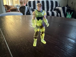 Modellino giocattolo vintage Titan A.E Cale Tucker 1999 - Foto 1 di 5