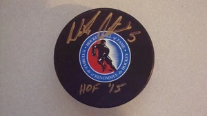 Nicklas Lidstrom AUTOGRAPHED HALL OF FAME HOCKEY PUCK SIGNED DETROIT HOF 15 JSA - Picture 1 of 2