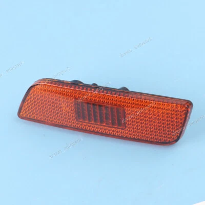 Left Fender Side Marker Light Turn Signal Light #30744360 For 2002-06 Volvo S80 - Image 1 of 4