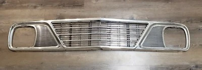 Studebaker Lark 1964 parrilla OEM Foto 1 de 4