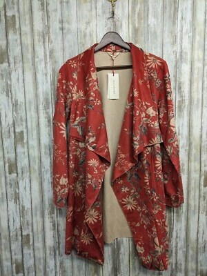 Chaqueta Kimono Anthropologie Solitaire Roja Vegana Gamuza Floral Frente Abierto Mediana Foto 1 de 4