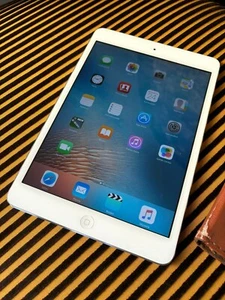 Apple ipad mini 1rd generation Model A 1432 - Picture 1 of 9