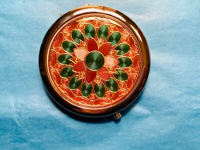 Compacto 5 Pulgadas Ancho, Tamaño Monedero, Verde + Rojo Flor Estrella Diseño Cubierta Foto 1 de 4