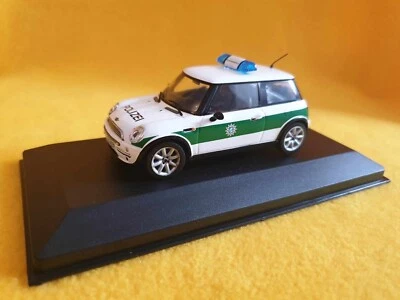 Ixo 1/43 Mini Cooper Polizei 2002 - Image 1 of 4