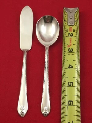 INT'L Wm Rogers Plateado 1940 Exquisito Maestro Cuchillo de Mantequilla, Cuchara de Azúcar Foto 1 de 4