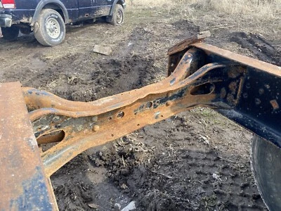 80s International S2300 Rear Crosmembers - Image 1 of 2