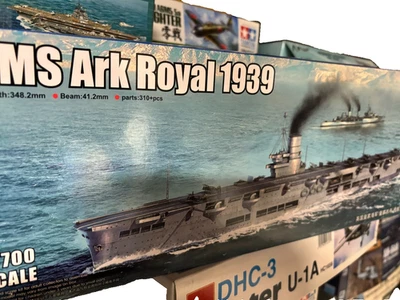 TRUMPETER # 06713     1/700th SCALE HMS ARK ROYAL  1939  MODEL KIT - Image 1 of 2