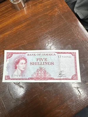 Jamaica 5 Shillings 1960 Nicer Condition - Image 1 of 4