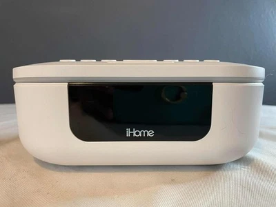 iHome Health UVCPRO Desinfectante/Altavoz Bluetooth Cargador de Alarma iUVBT1 Sin Cables  Foto 1 de 4