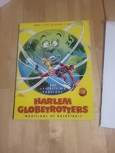 1967 Harlem Globetrotters Basketball Program 41st Season MAGICIANS ORIGINAL  - Picture 1 of 7