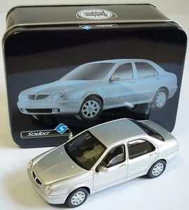 Solido Lancia Lybra Argento 1999 1/43 Tin Box Gift Set - Foto 1 di 2