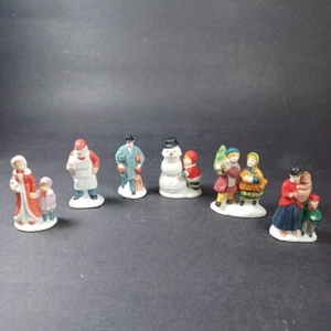 Konvolut sechs Lemax Heritage Hamlet und andere Weihnachtsdorf Figuren - Bild 1 von 10