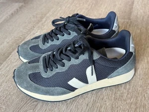 Tenis Tenis Tenis VEJA Rio Branco Alveomesh EE. UU. 7 / UK 38 / CM 24.0 Negro/Gris - Imagen 1 de 6