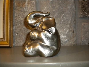 Elefante de aluminio hecho en EE. UU. muy bonito detallado Phili mfg años 40 - Imagen 1 de 5