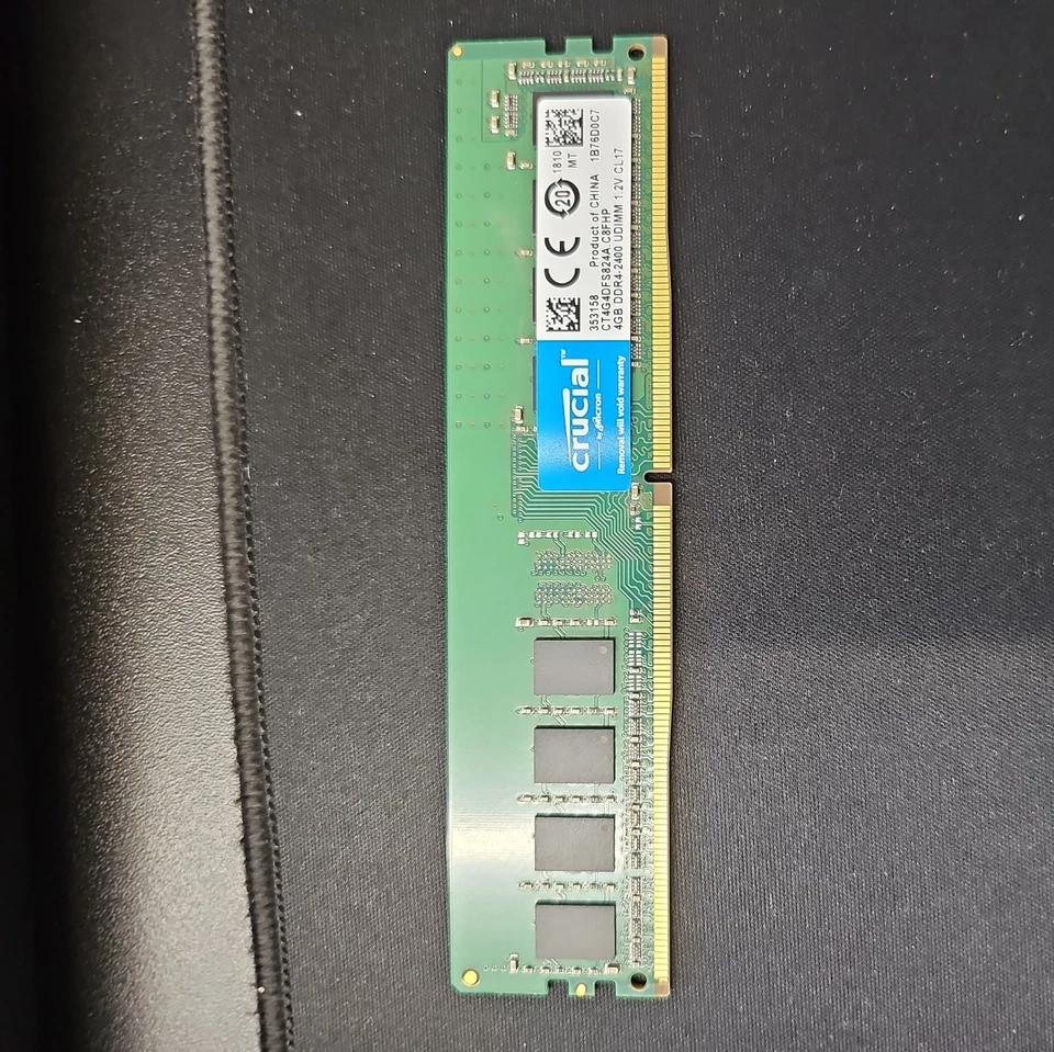 Crucial CT4G4DFS824A 4GB DDR4-2400 UDIMM 1.2V CL17 Memory RAM - Image 1 of 1