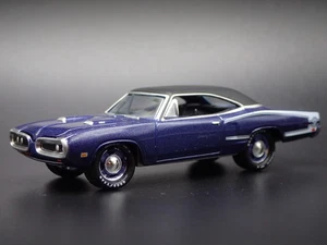 1970 70 DODGE Coronet Super Bee Plum Pazzo 1:64 Diorama Scala Modellino Auto - Foto 1 di 8