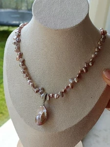 High Quality Set! Lila-Rosa Barock-Perlen Kette mit einem schönen Anhänger - Bild 1 von 6
