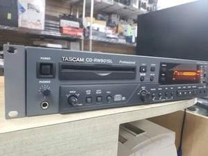 Grabadora digital multipista profesional Tascam CD-RW901SL - Imagen 1 de 7
