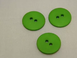 25 NEW 3/4 INCH EMERALD GREEN DULL/MATTE FINISH BUTTON # 261CD29 -  22 - Picture 1 of 1