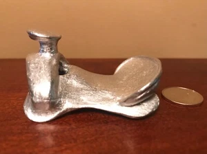 Heel Kickin' Creations Trad. 1:9 WADE WESTERN SADDLE TREE White Bronze VERSION 1 - Picture 1 of 9