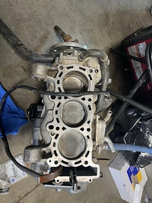 2016 YAMAHA YXZ1000R ENGINE MOTOR CRANKCASE SHORT BLOCK - Image 1 of 4